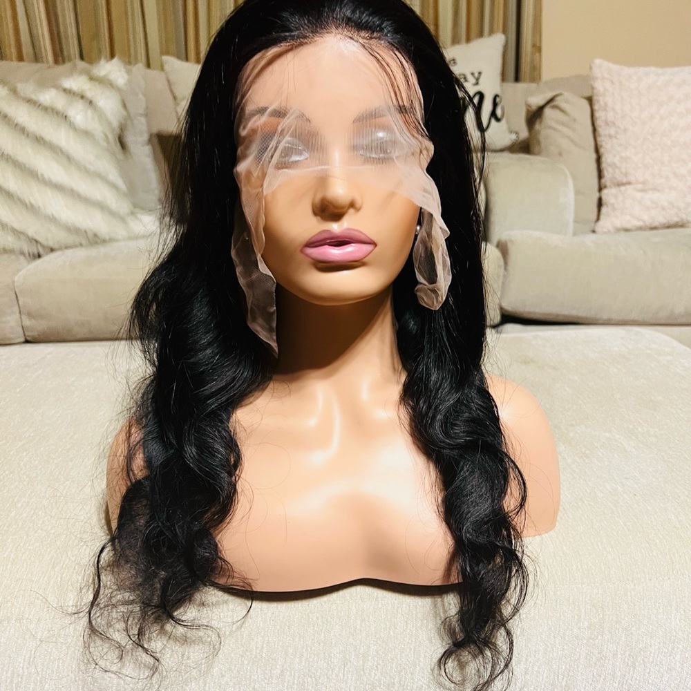 Wig - Picture 5 of 7